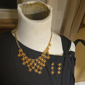 Elegant Gold and Orange Necklace Set